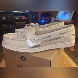 Size 8 Starfish Shimmer Sperry BNWT/box